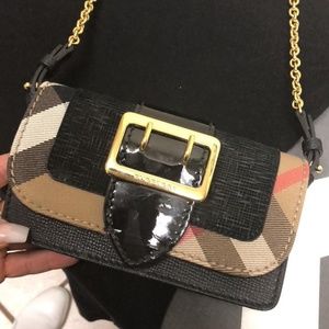 BURBERRY CROSSBODY - SOLD